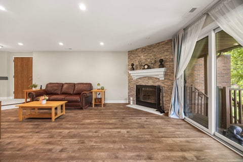 Tiny photo for 423 Ramblewood Drive #D, Glen Ellyn, IL 60137 (MLS # 12643573)