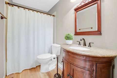 Tiny photo for 1405 Mallard Lane, Hoffman Estates, IL 60192 (MLS # 12567667)