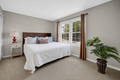 Tiny photo for 1405 Mallard Lane, Hoffman Estates, IL 60192 (MLS # 12567667)