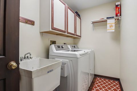 Tiny photo for 816 Bonnie Brae Lane, Bolingbrook, IL 60440 (MLS # 12689337)