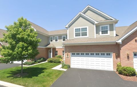 Townhouse in Libertyville IL 1814 TORREY Parkway.jpg