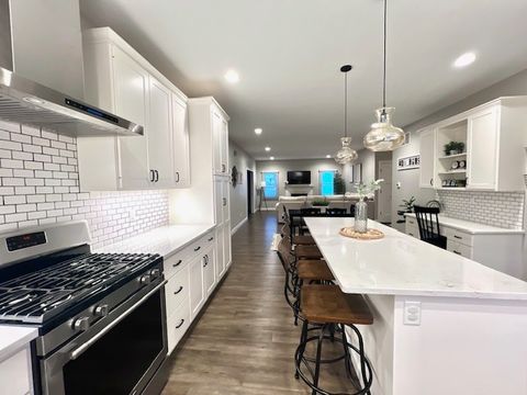 Tiny photo for 413 Moore Street, Clinton, IL 61727 (MLS # 12543744)