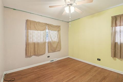 Tiny photo for 37371 N Shirley Drive, Gurnee, IL 60031 (MLS # 12462964)