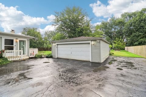 Tiny photo for 37371 N Shirley Drive, Gurnee, IL 60031 (MLS # 12462964)