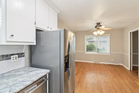 Tiny photo for 37371 N Shirley Drive, Gurnee, IL 60031 (MLS # 12462964)