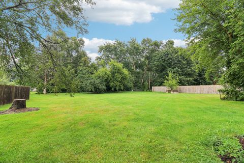 Tiny photo for 37371 N Shirley Drive, Gurnee, IL 60031 (MLS # 12462964)