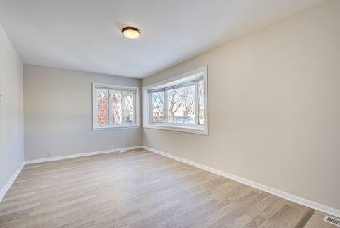 Tiny photo for 7519 W Argyle Street, Harwood Heights, IL 60706 (MLS # 12454260)