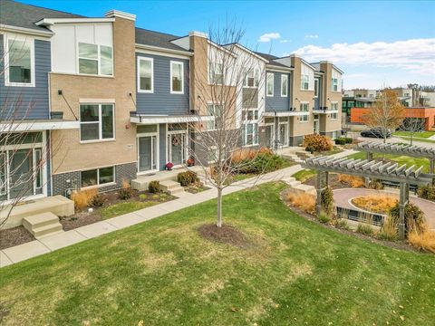 Tiny photo for 29W710 Everton Drive, Warrenville, IL 60555 (MLS # 12520190)