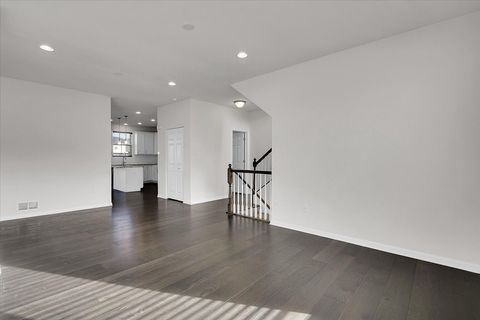 Tiny photo for 29W710 Everton Drive, Warrenville, IL 60555 (MLS # 12520190)