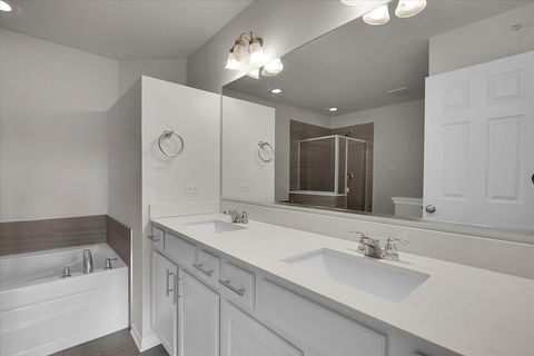 Tiny photo for 29W710 Everton Drive, Warrenville, IL 60555 (MLS # 12520190)