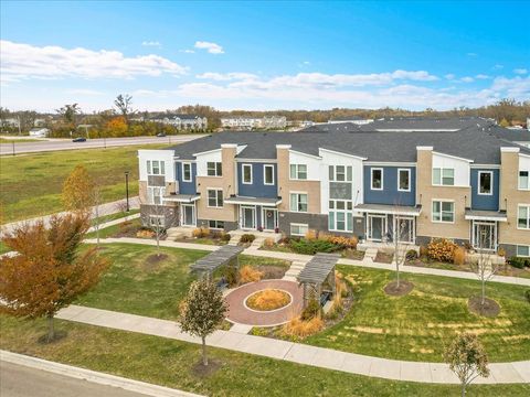 Tiny photo for 29W710 Everton Drive, Warrenville, IL 60555 (MLS # 12520190)