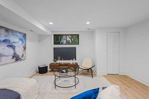 Tiny photo for 433 E 46th Place, Chicago, IL 60653 (MLS # 12645132)