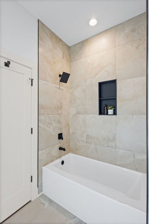Tiny photo for 433 E 46th Place, Chicago, IL 60653 (MLS # 12645132)