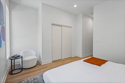Tiny photo for 433 E 46th Place, Chicago, IL 60653 (MLS # 12645132)