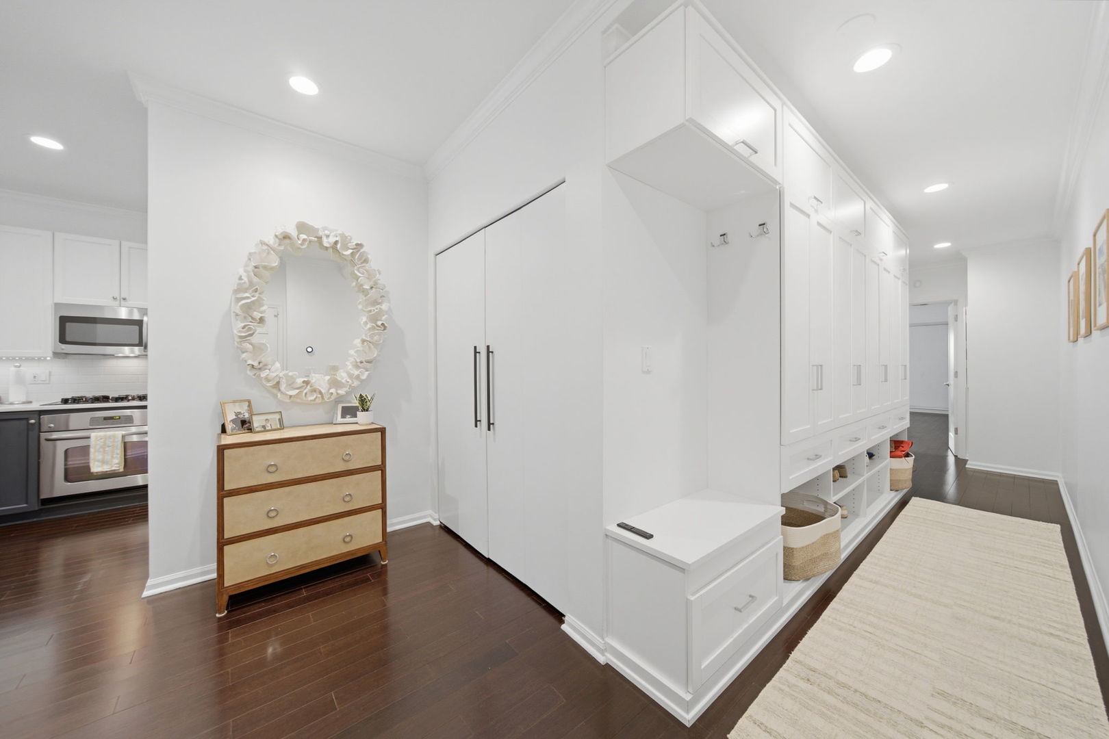 1122 W Armitage Avenue 102
