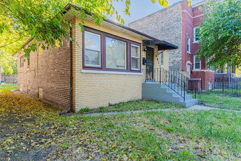 Tiny photo for 6621 S Vernon Avenue, Chicago, IL 60637 (MLS # 12504650)
