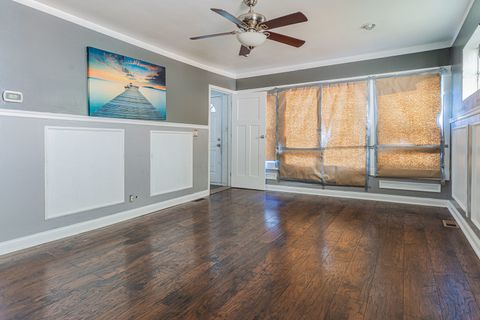 Tiny photo for 6621 S Vernon Avenue, Chicago, IL 60637 (MLS # 12504650)