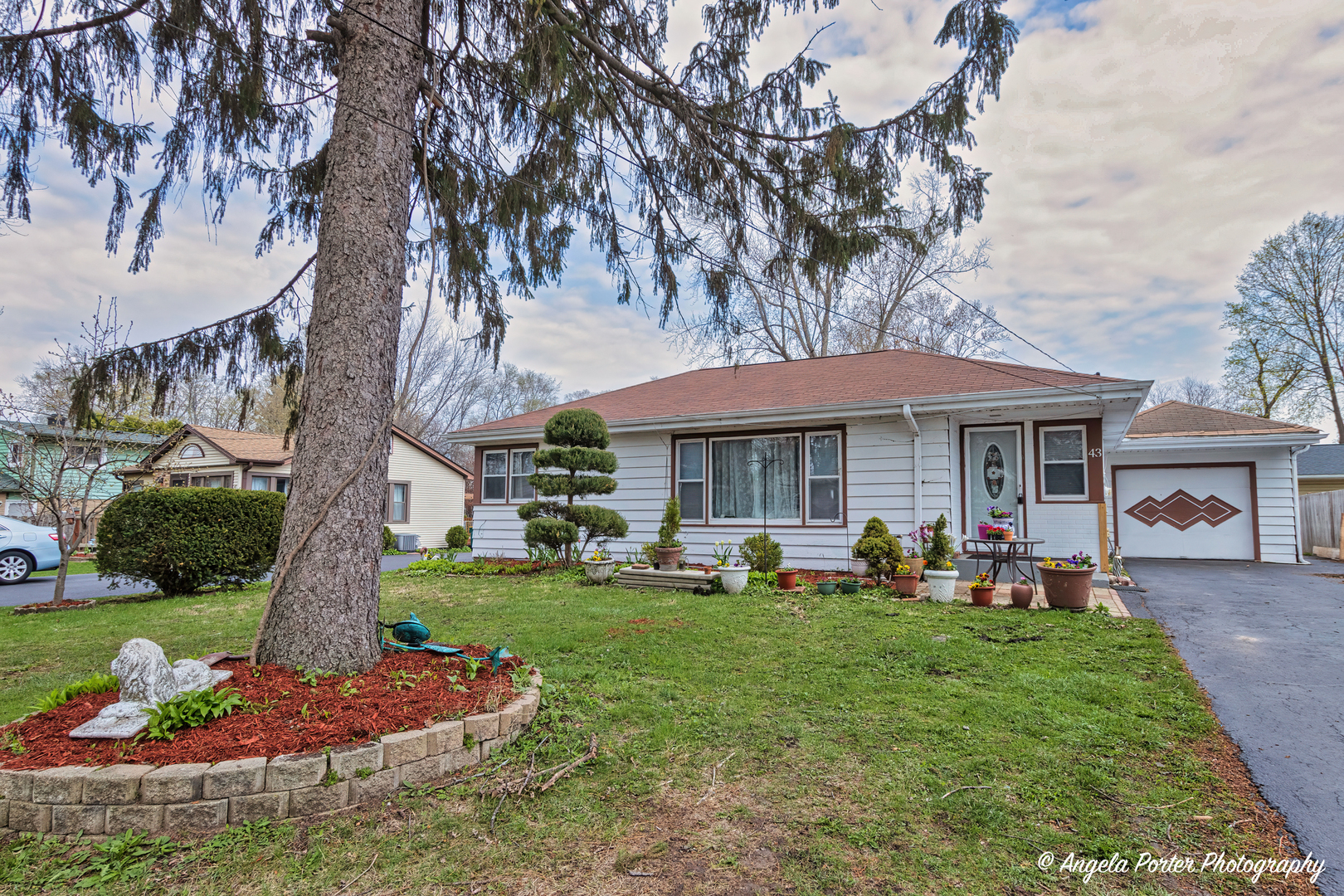 43 LIPPINCOTT Road
