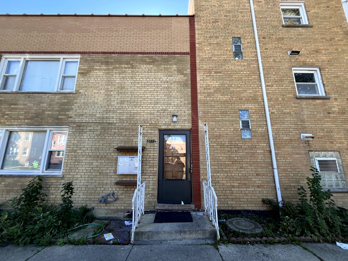 5555 W Newport Avenue