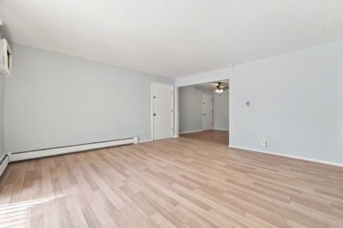 Tiny photo for 215 S Hale Street #6A, Addison, IL 60101 (MLS # 12756773)
