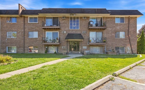 Tiny photo for 215 S Hale Street #6A, Addison, IL 60101 (MLS # 12756773)