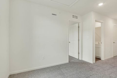 Tiny photo for 575 yosemite Way, Mundelein, IL 60060 (MLS # 12530732)