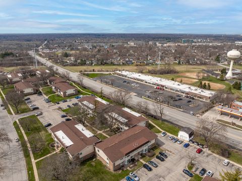 Tiny photo for 3008 Roberts Drive #1, Woodridge, IL 60517 (MLS # 12602252)