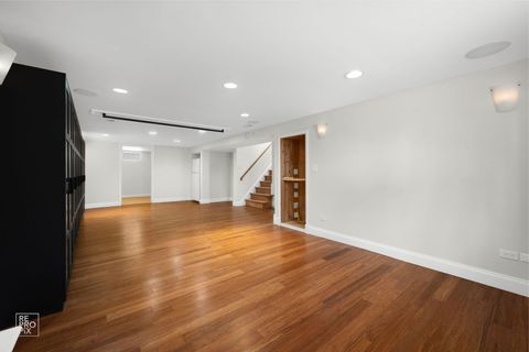 Tiny photo for 1722 Bonita Avenue, Mount Prospect, IL 60056 (MLS # 12519843)