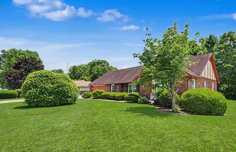 Tiny photo for 304 Cherokee Drive, Georgetown, IL 61846 (MLS # 12688894)