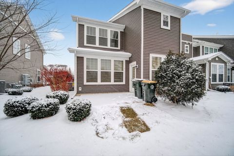 Tiny photo for 533 Watercress Drive, Aurora, IL 60504 (MLS # 12556424)