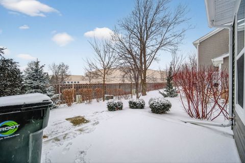 Tiny photo for 533 Watercress Drive, Aurora, IL 60504 (MLS # 12556424)