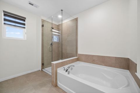 Tiny photo for 533 Watercress Drive, Aurora, IL 60504 (MLS # 12556424)