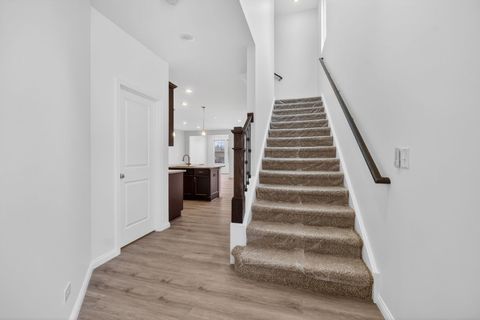 Tiny photo for 533 Watercress Drive, Aurora, IL 60504 (MLS # 12556424)