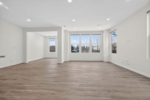 Tiny photo for 533 Watercress Drive, Aurora, IL 60504 (MLS # 12556424)