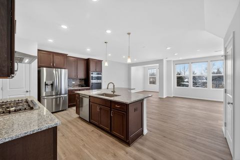 Tiny photo for 533 Watercress Drive, Aurora, IL 60504 (MLS # 12556424)