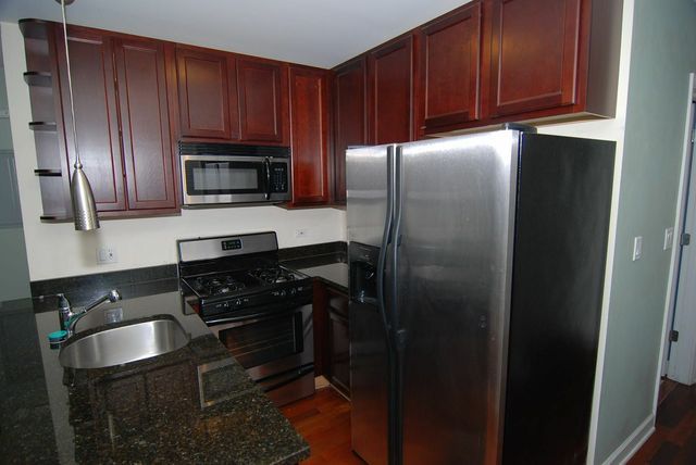 3553 W Ainslie Street 3