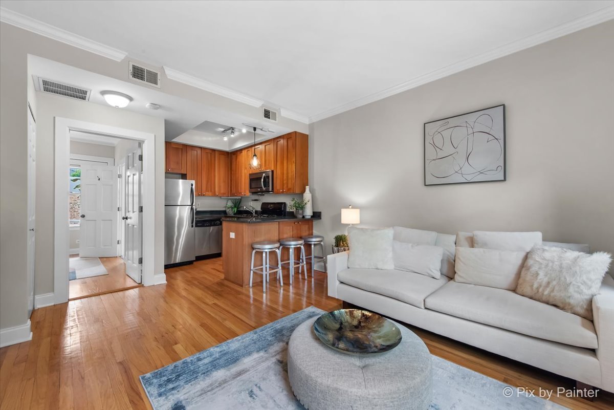 2241.5 N Lincoln Avenue 3B