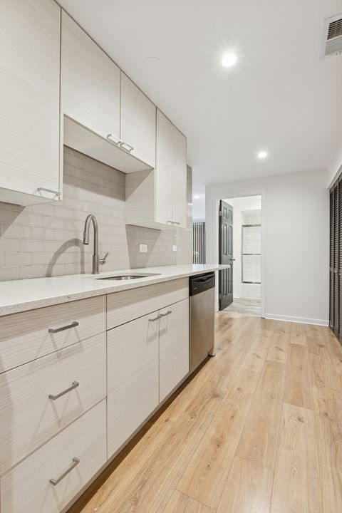 Tiny photo for 1069 W FOSTER Avenue #1C, Chicago, IL 60640 (MLS # 12531461)