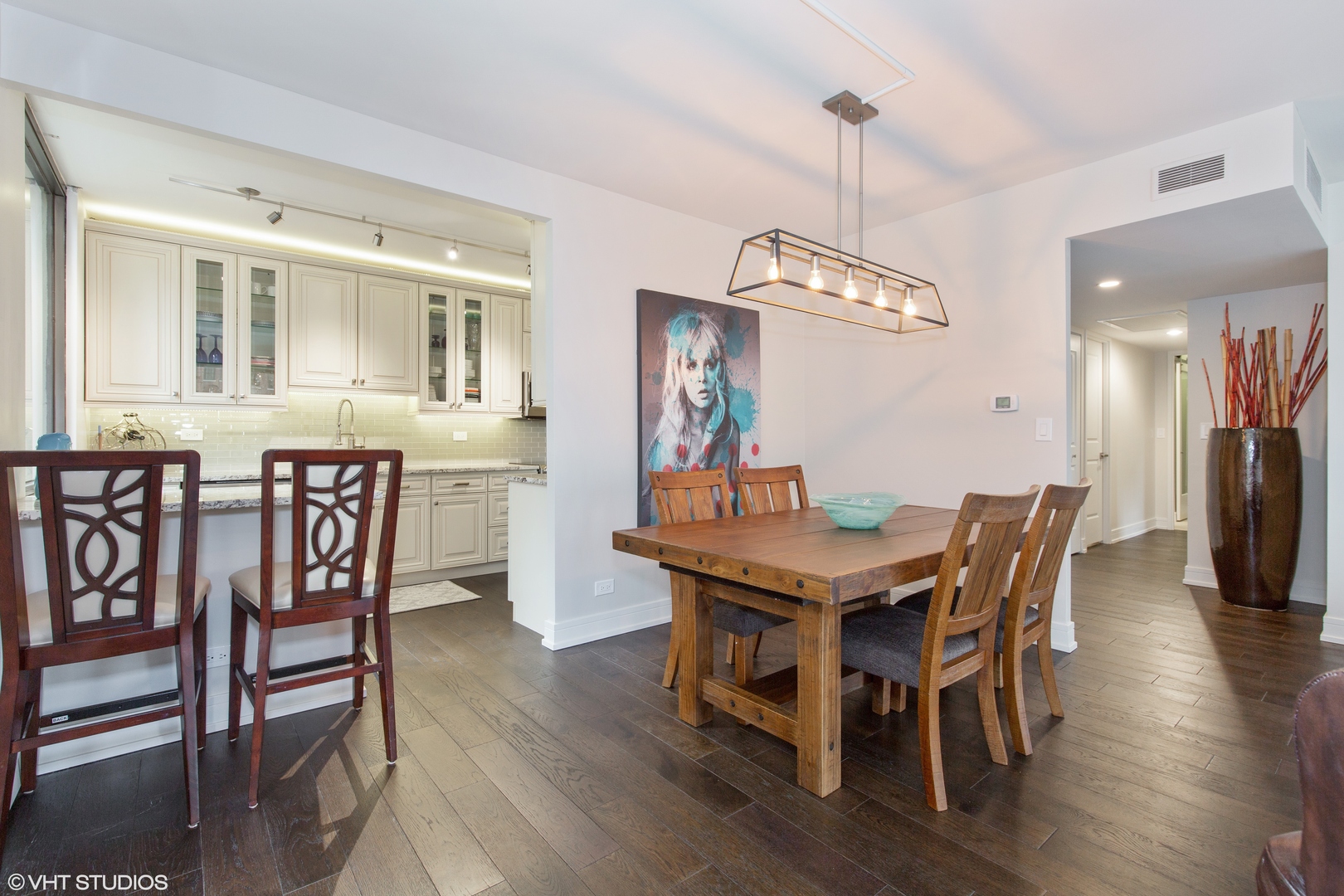 100 E Bellevue Place 4A