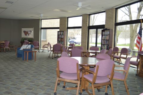 Tiny photo for 110 W Butterfield Road #402S, Elmhurst, IL 60126 (MLS # 12614121)