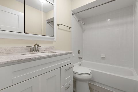 Tiny photo for 751 S DWYER Avenue #F, Arlington Heights, IL 60005 (MLS # 12470946)