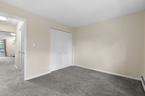 Tiny photo for 751 S DWYER Avenue #F, Arlington Heights, IL 60005 (MLS # 12470946)