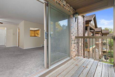 Tiny photo for 751 S DWYER Avenue #F, Arlington Heights, IL 60005 (MLS # 12470946)