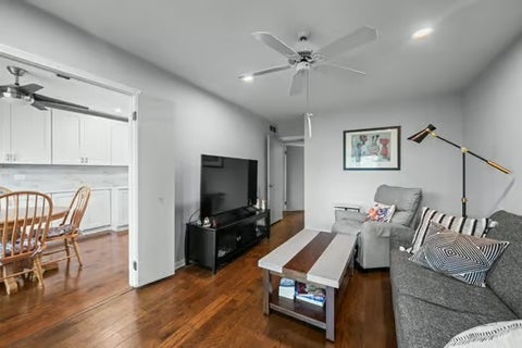 Tiny photo for 1125 Lake Cook Road #505E, Northbrook, IL 60062 (MLS # 12712225)
