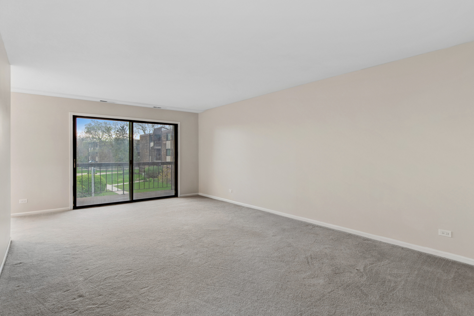 460 Raintree Court 2N