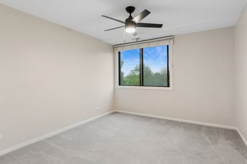 Tiny photo for 460 Raintree Court #2N, Glen Ellyn, IL 60137 (MLS # 12521943)