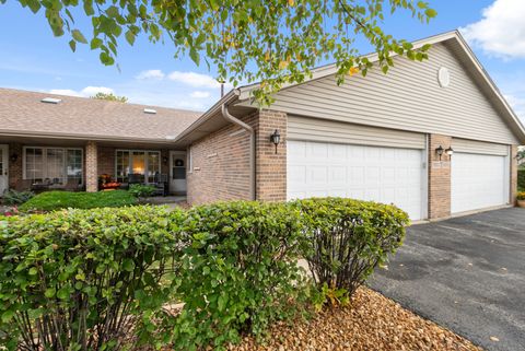 Tiny photo for 5002 W Circle Place, Crestwood, IL 60418 (MLS # 12501288)