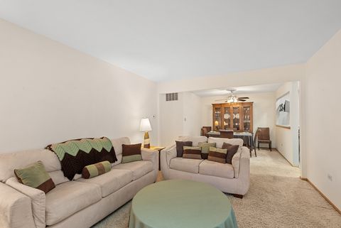 Tiny photo for 5002 W Circle Place, Crestwood, IL 60418 (MLS # 12501288)