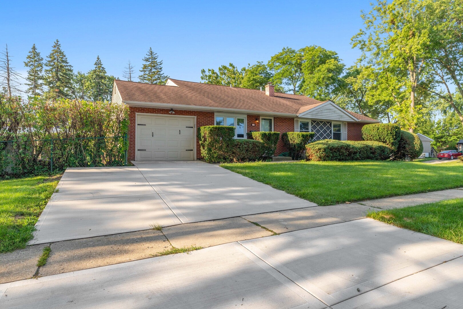 697 Hickory Drive