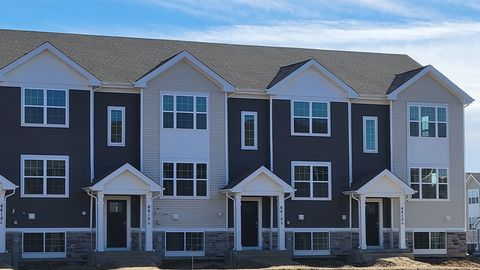 6610 Linden Trail E Wonder Lake IL 60097
